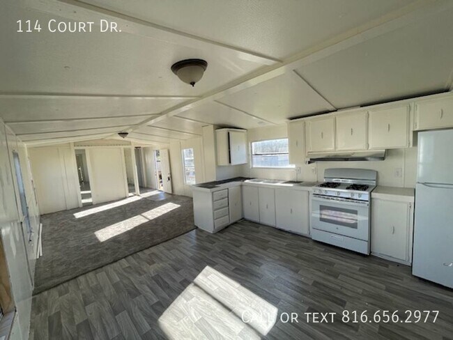 Building Photo - Mobile Home for Sale or Rent Near Lee's Su...