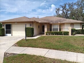 Building Photo - 2 bedroom 2 bathroom Large House for rent ...