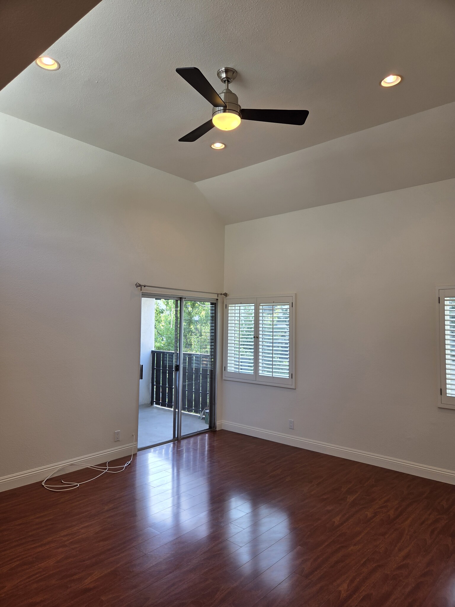Living Room - 18645 Hatteras St