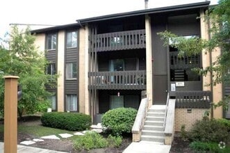 Building Photo - 6111 Knoll Wood Rd