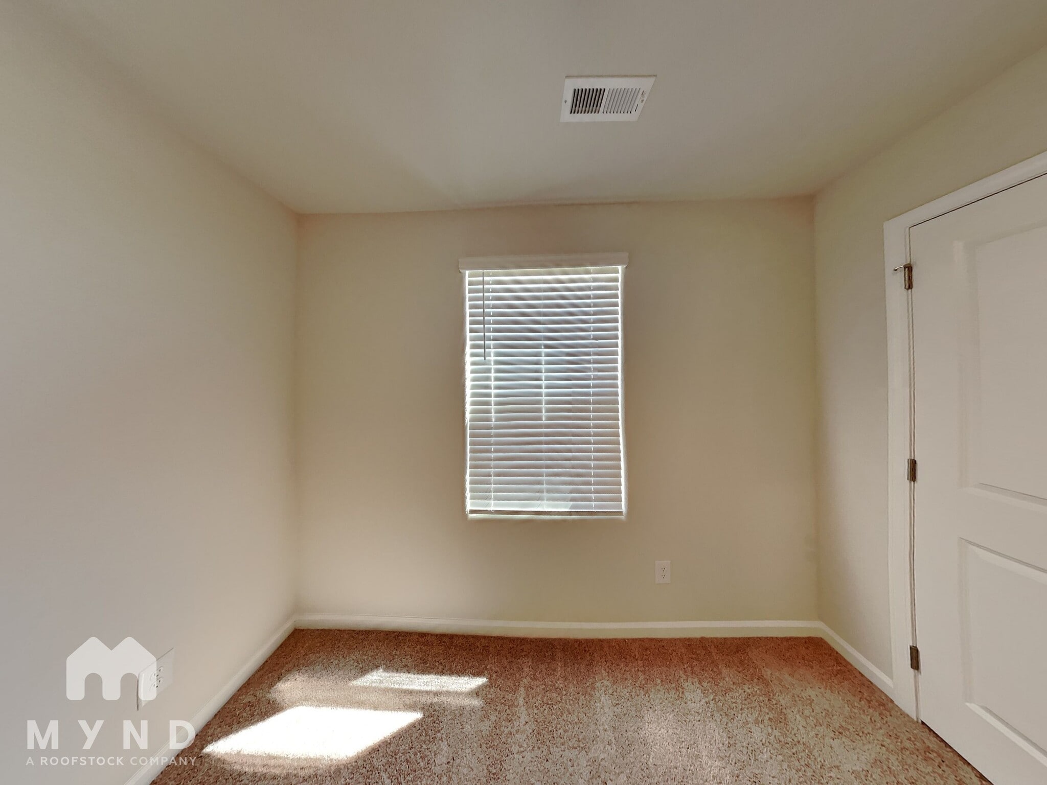 Building Photo - 126 Warwick Dr