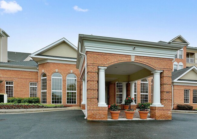 Building Photo - 543 Ensemble Ct