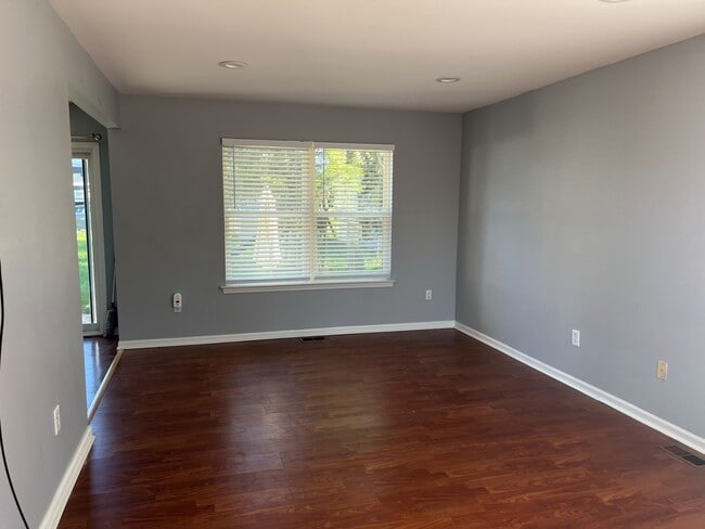 Building Photo - 2941 Beland Ave