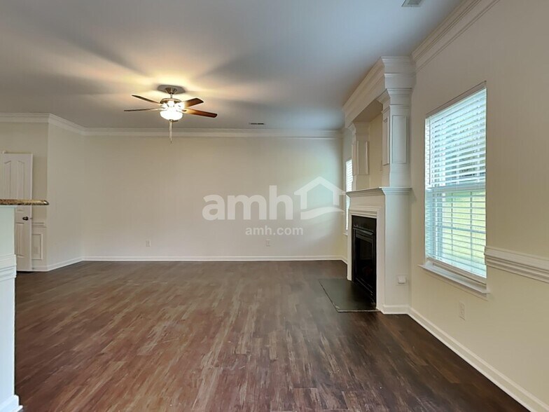 Building Photo - 2568 Fiddlers Glenn Dr