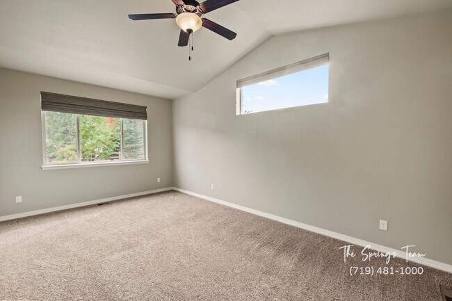 Building Photo - BEAUTIFUL 4BD + BONUS ROOM/3BA/3 CAR GARAG...