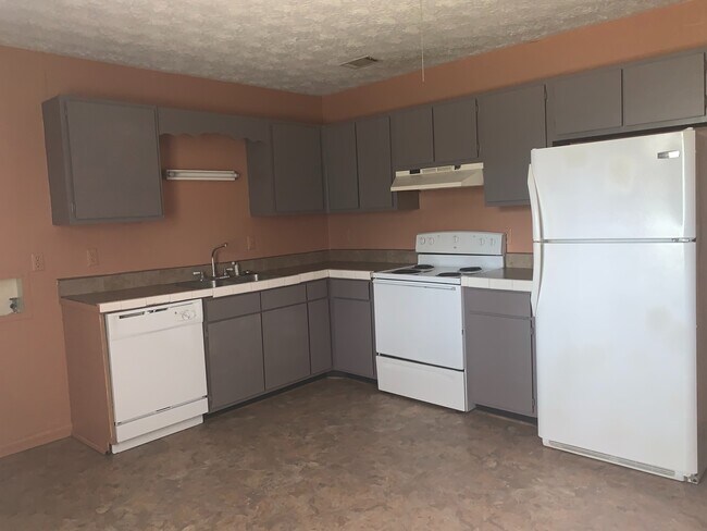 Building Photo - 929 Live Oak Dr