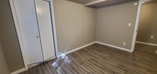 Building Photo - Large Ranch Home with Garage - Section 8 A...