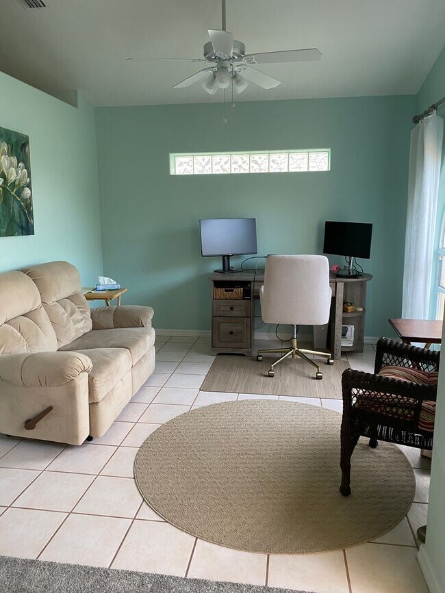 Building Photo - Gulf access community