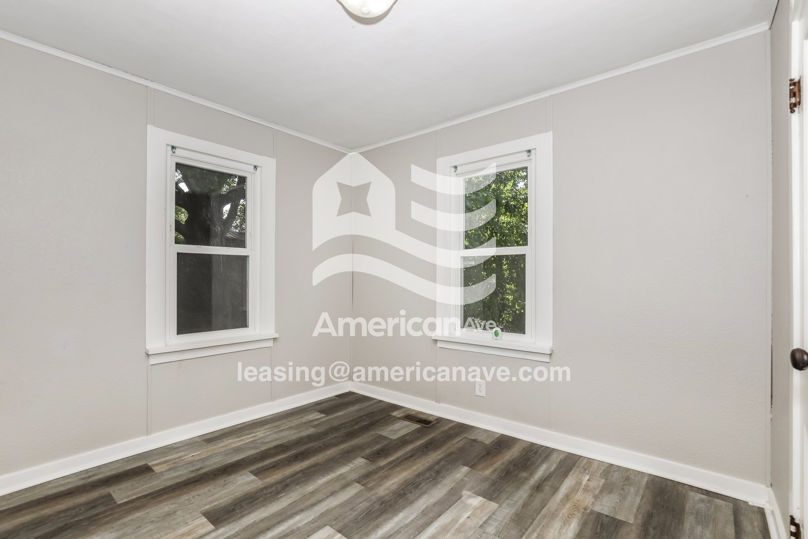 Building Photo - 609 W 33rd St