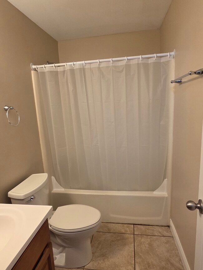 Building Photo - 38280 North Ln