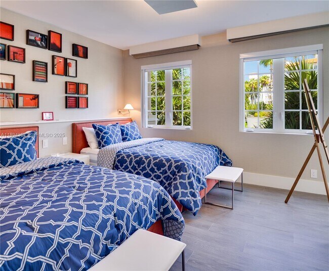 Building Photo - 19222 Fisher Island Dr