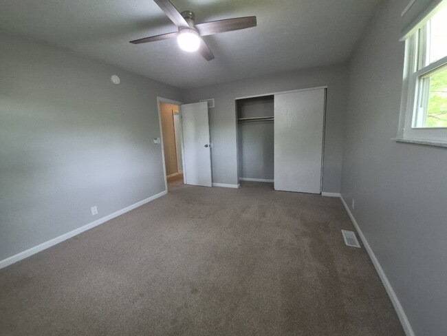 Building Photo - 8511 Coran Dr