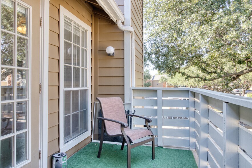 Building Photo - 3641 W Northgate Dr