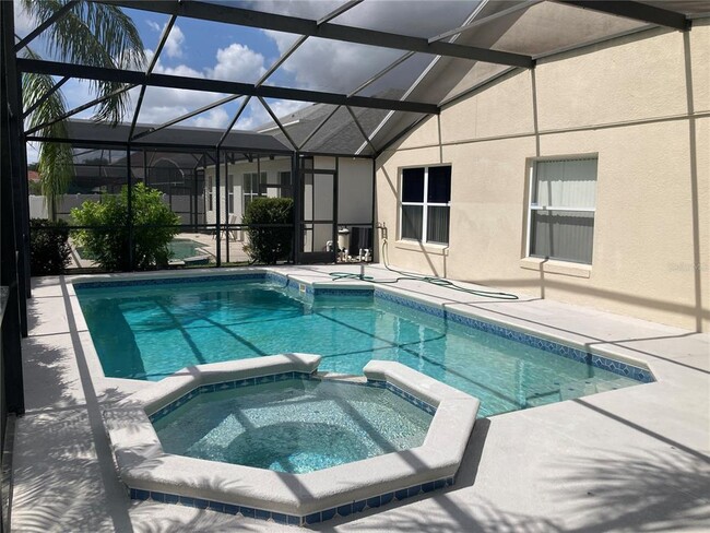 Building Photo - 114 Sand Ridge Dr