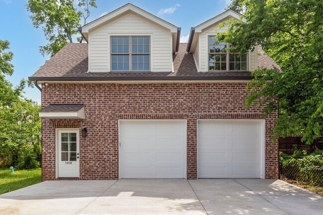 Building Photo - 1413 Clifton Ln