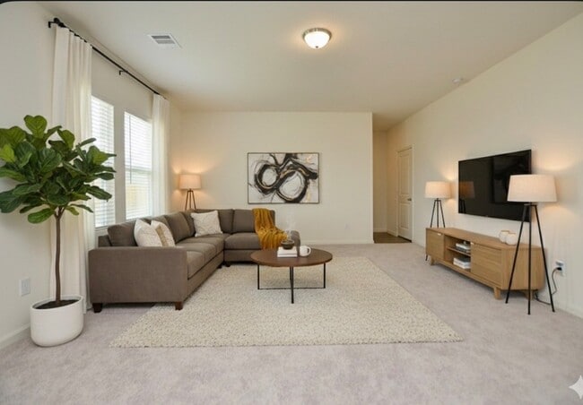 Building Photo - 1025 Long Bay Ct