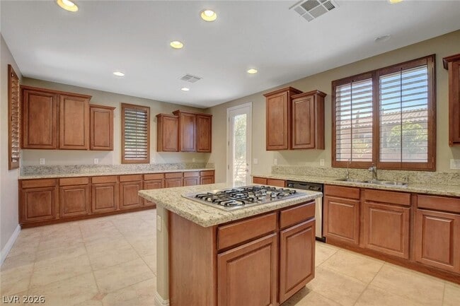 Building Photo - 12125 Vista Linda Ave