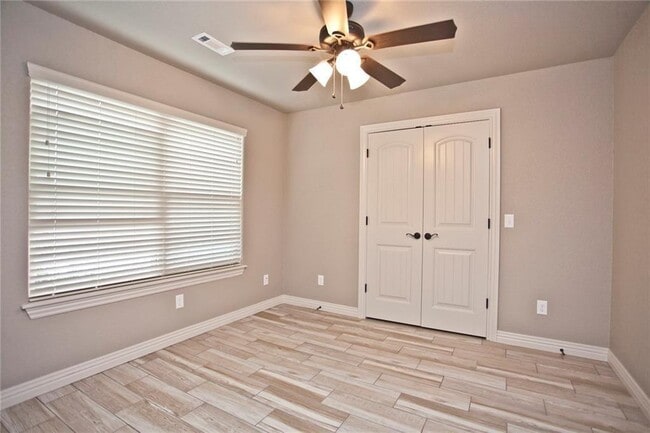 Building Photo - 728 NW 64th Ave