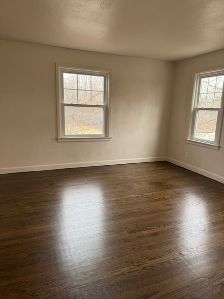 Livingroom - 8733 W Rawson Ave