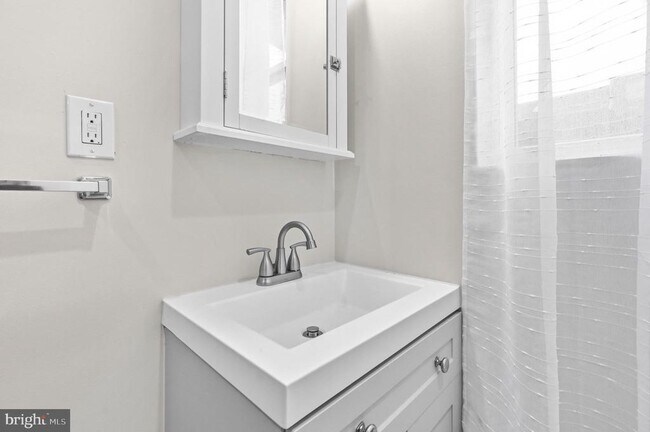 Building Photo - 3928 14th St NW