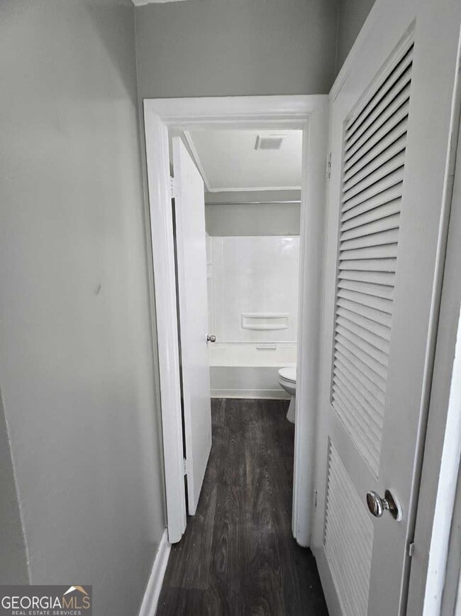 Building Photo - 468 Morrow Rd