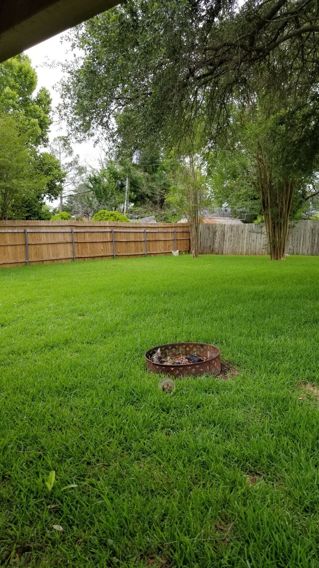 Building Photo - 2520 Melrose Ave