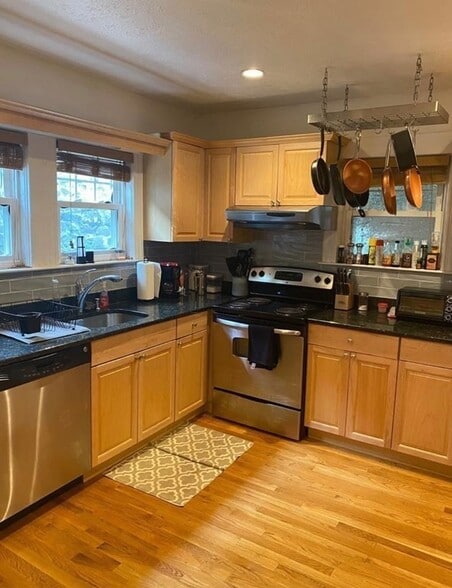 Building Photo - 98 Westbourne Ter