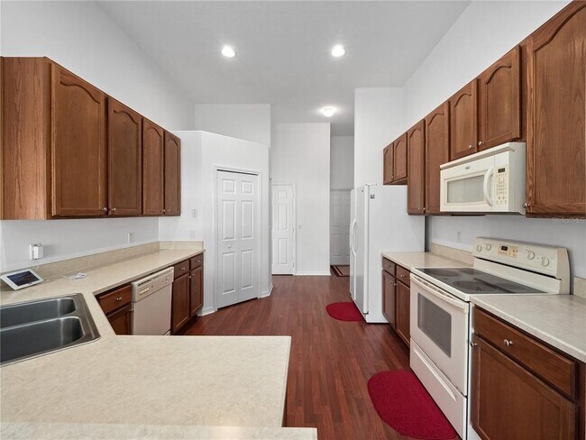 Building Photo - 4633 Huron Bay Cir