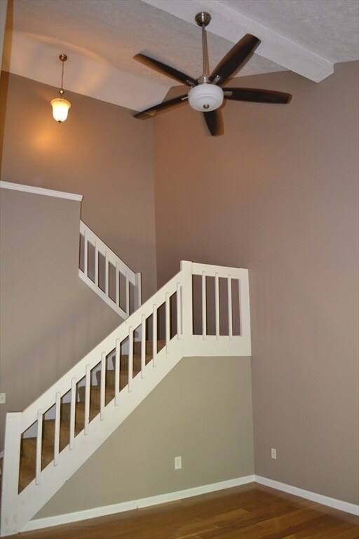 Building Photo - 31 E Bluff Rd