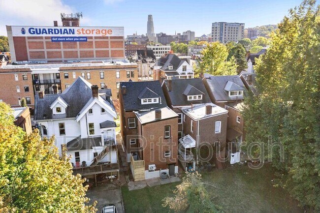 Building Photo - 161 Morewood Ave