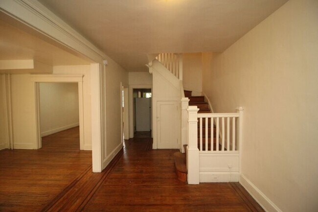 Building Photo - 3206 Guilford Ave