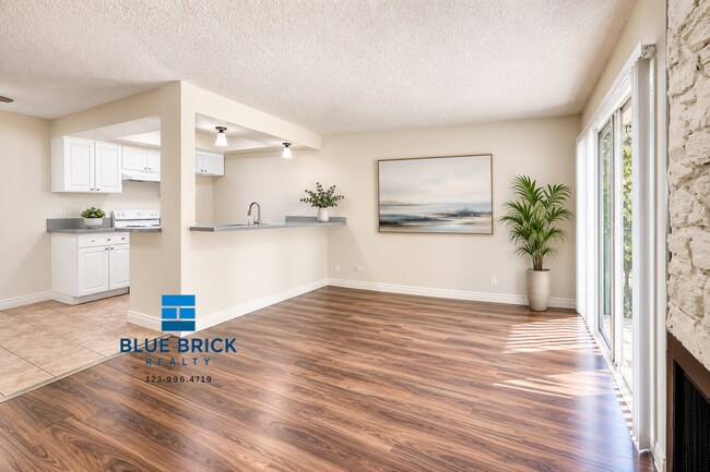 Building Photo - 451 S Harvard Blvd