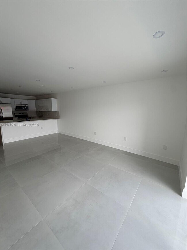 Building Photo - 6070 W 19th Ave