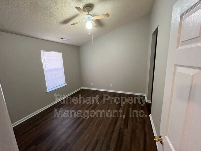 Building Photo - 1149 Wesley Wood Dr