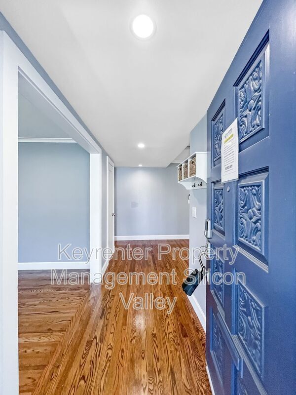 Building Photo - 1214 Park Heights Dr