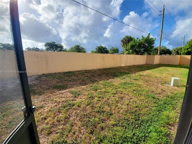 Building Photo - 2289 SW 80th Terrace