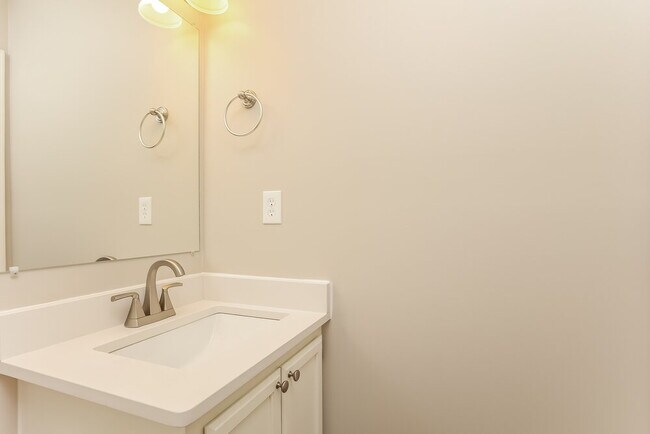 Building Photo - 214 Merritt Dr