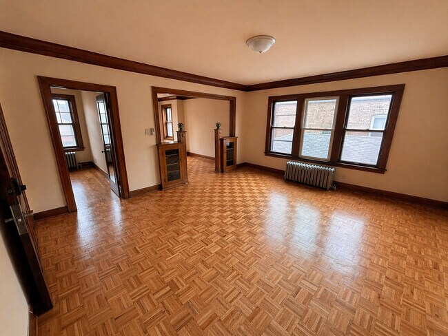 Building Photo - 3354 S Lituanica Ave