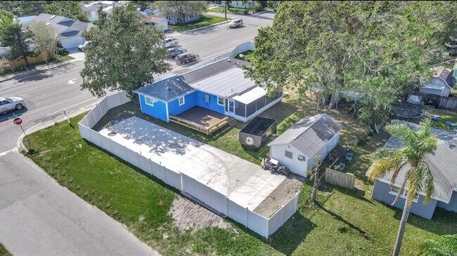 Building Photo - 2963 Bahia Vista St