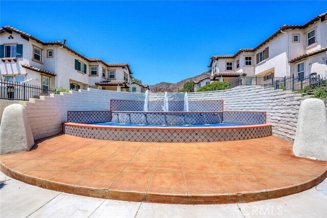 Building Photo - 154 Via Katrina