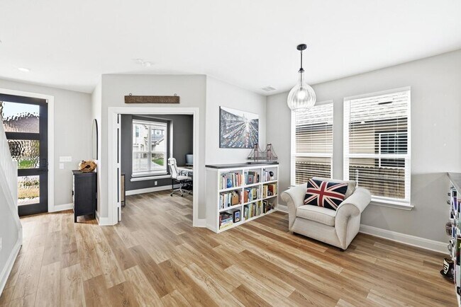 Building Photo - 8109 Tranquil Glade Trl