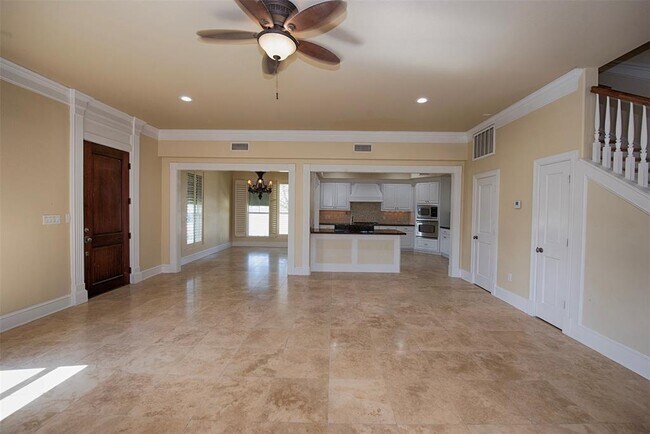 Building Photo - 2293 E Bayshore Dr