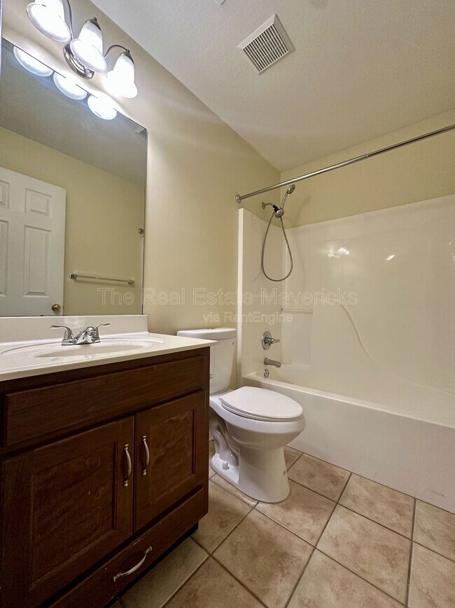 Building Photo - 1720 Hawk Run Ln