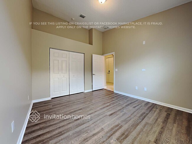 Building Photo - 4803 N San Andros
