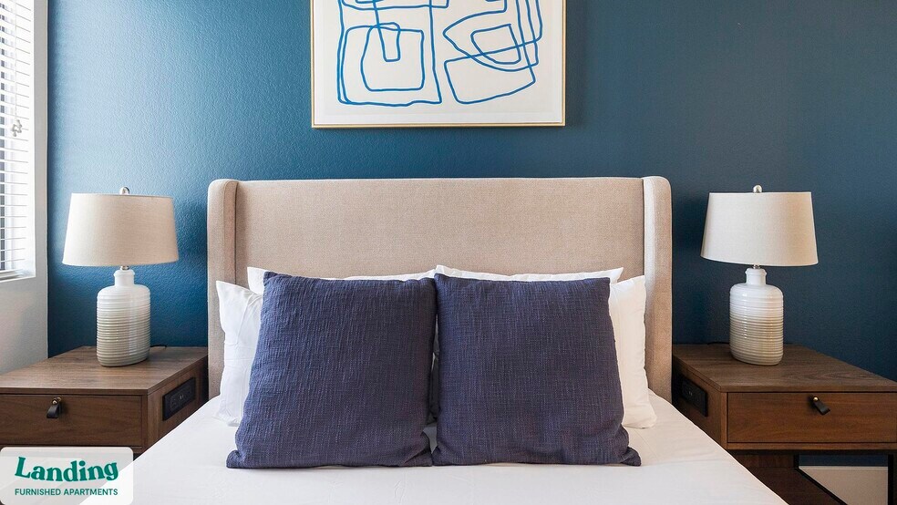 Building Photo - 2323 E Highland Ave