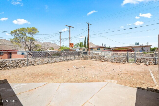Building Photo - 3125 Van Buren Ave