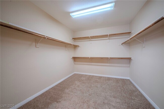 Building Photo - 921 San Bruno Ave