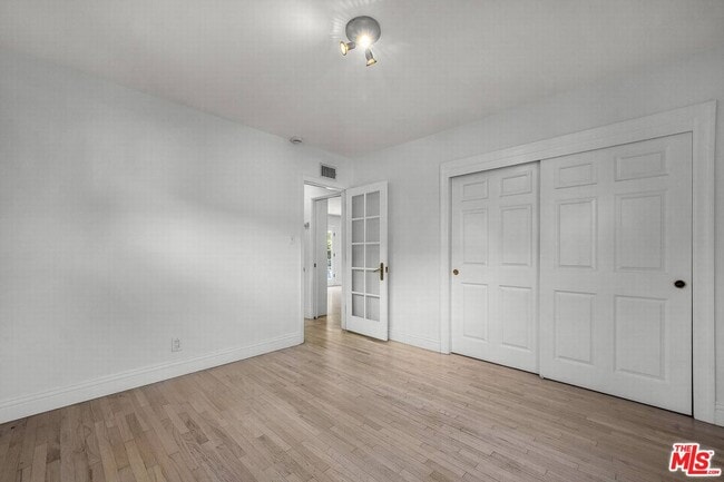 Building Photo - 11118 Franklin Ave