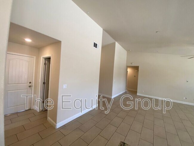 Building Photo - 3227 Ferro Ct