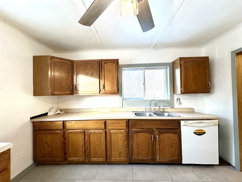 Building Photo - 923 Franklin Ave